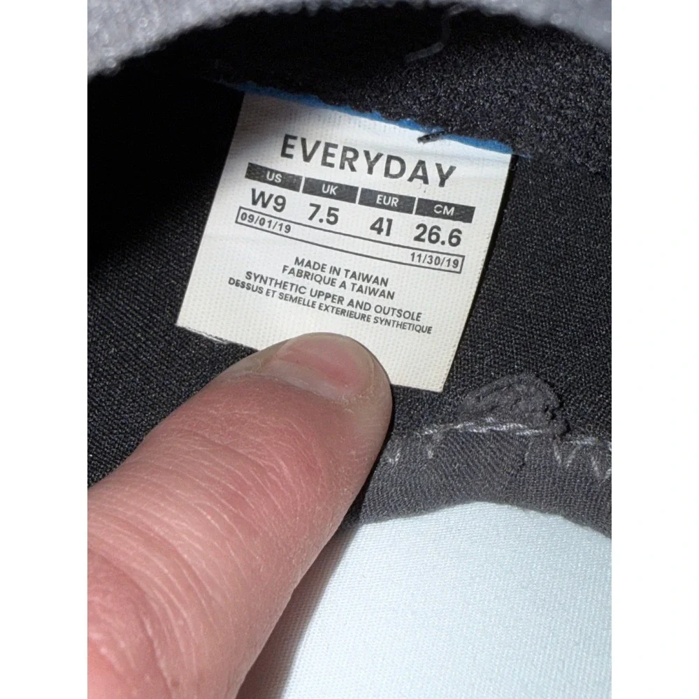 Vessi Everyday Waterproof Sneakers Women's 9 Gray‎ Knit Lace Up Comfort Shoes